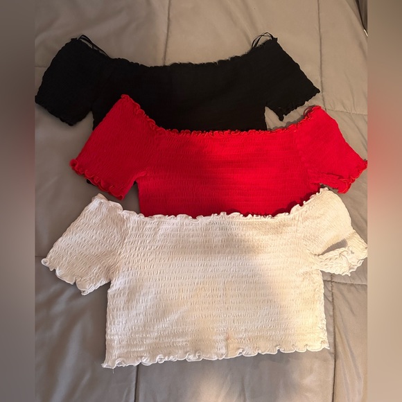 •3 shirt bundle• Smocked Off the shoulder Tops - Picture 3 of 13